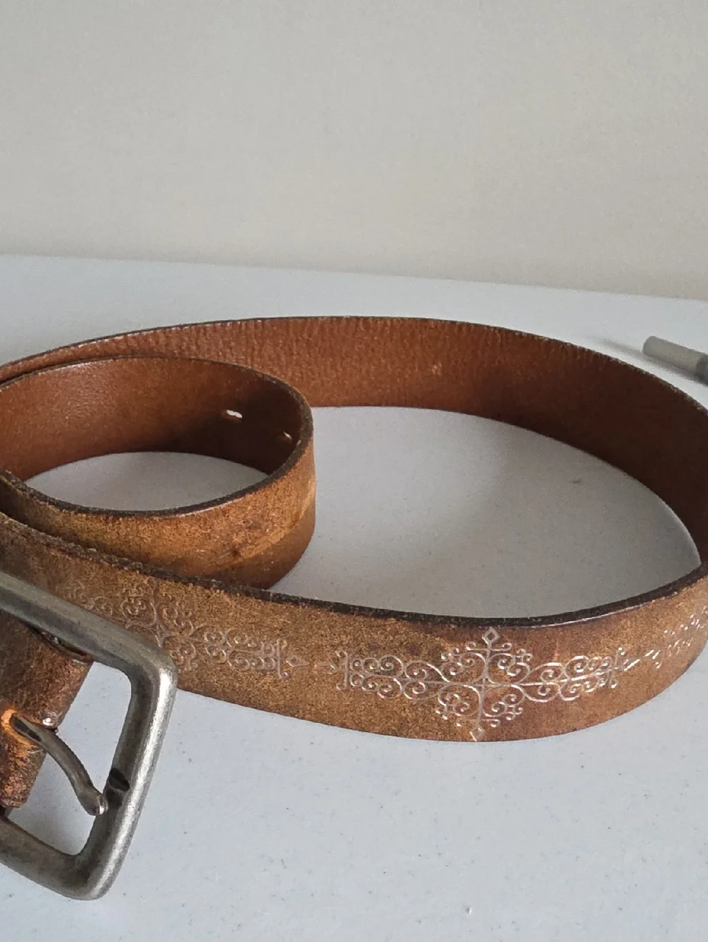 OLD NAVY | Embossed Leather Belt Brown Silver Sz L